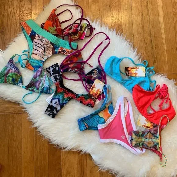 Dakine bikini tops and bottoms. New. - Picture 1 of 3